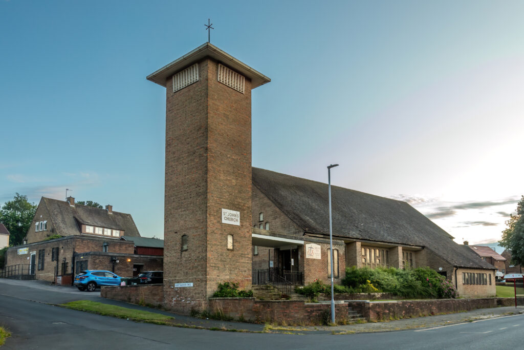 RevdMarianneCloughLicencing080725 0138 1024x683